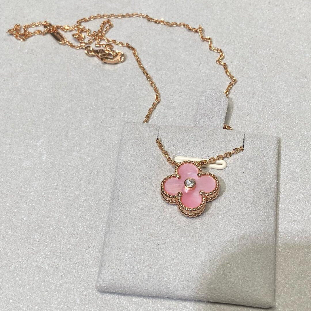 [ElanLuxe Jewelry]CLOVER 15MM DIAMOND PINK MOP NECKLACE