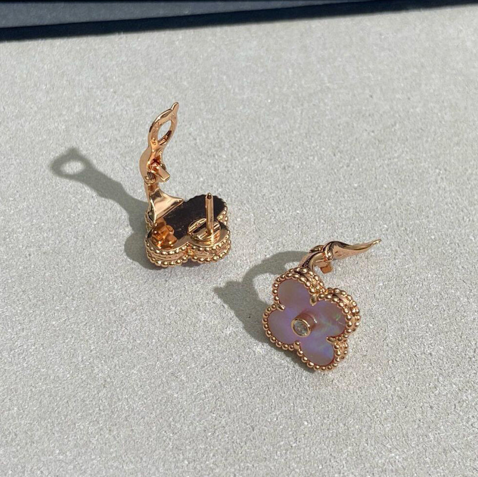 [ElanLuxe Jewelry]CLOVER MEDIUM 1 DIAMOND PINK EARRINGS