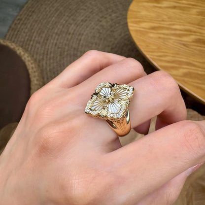 [ElanLuxe Jewelry JEWELRY] OPERA TULLE  RING WITH  ENAMEL BACKGROUND