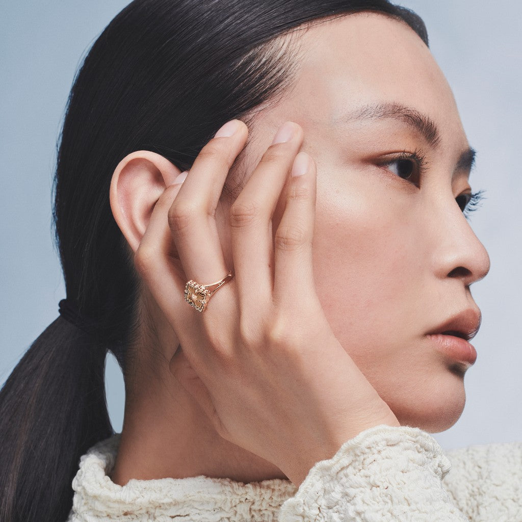 [ElanLuxe Jewelry JEWELRY] OPERA TULLE  RING WITH  ENAMEL BACKGROUND