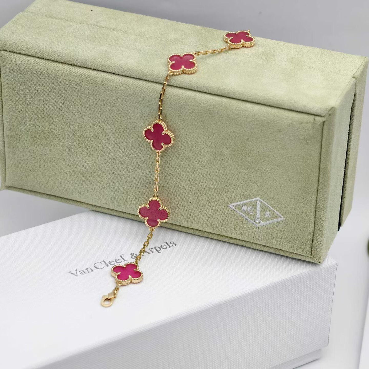 [ElanLuxe Jewelry]NEW CLOVER 5 MOTIFS PINK ENAMEL BRACELET