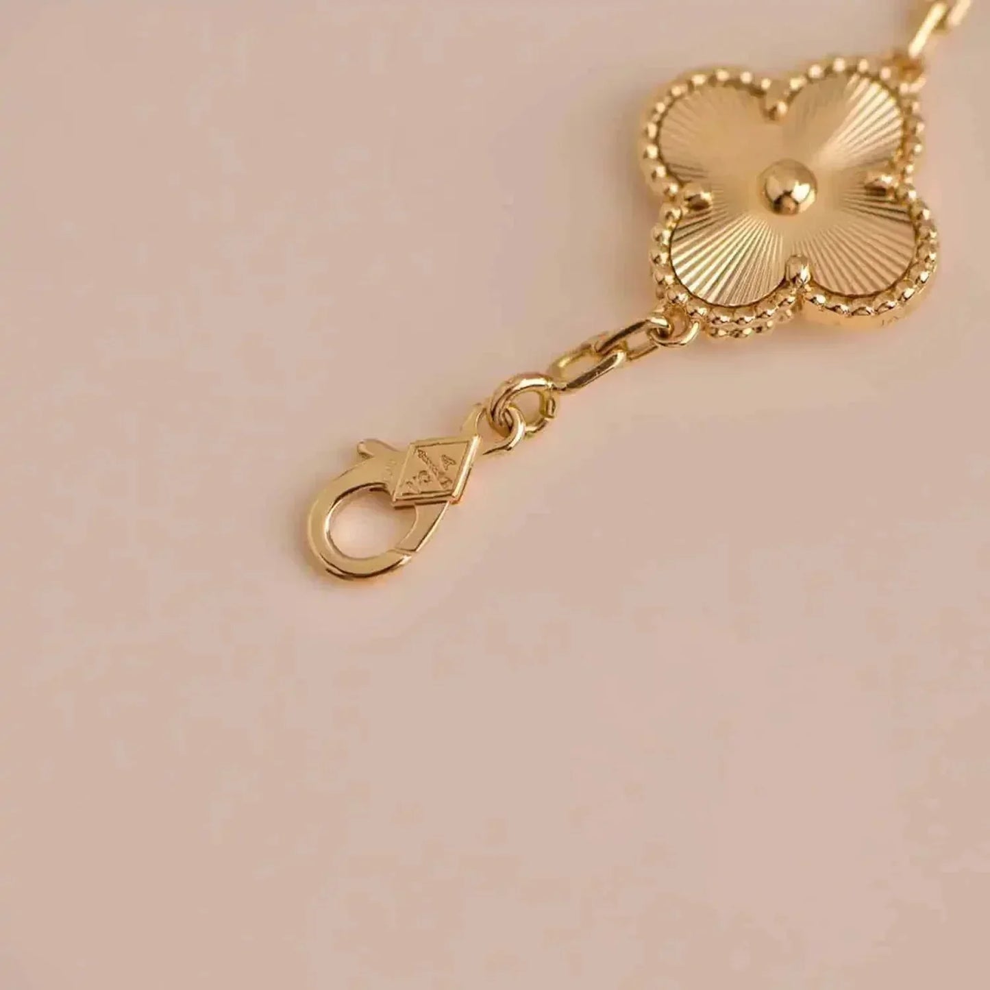 [ElanLuxe Jewelry]CLOVER 5 FLOWERS LASER BRACELET
