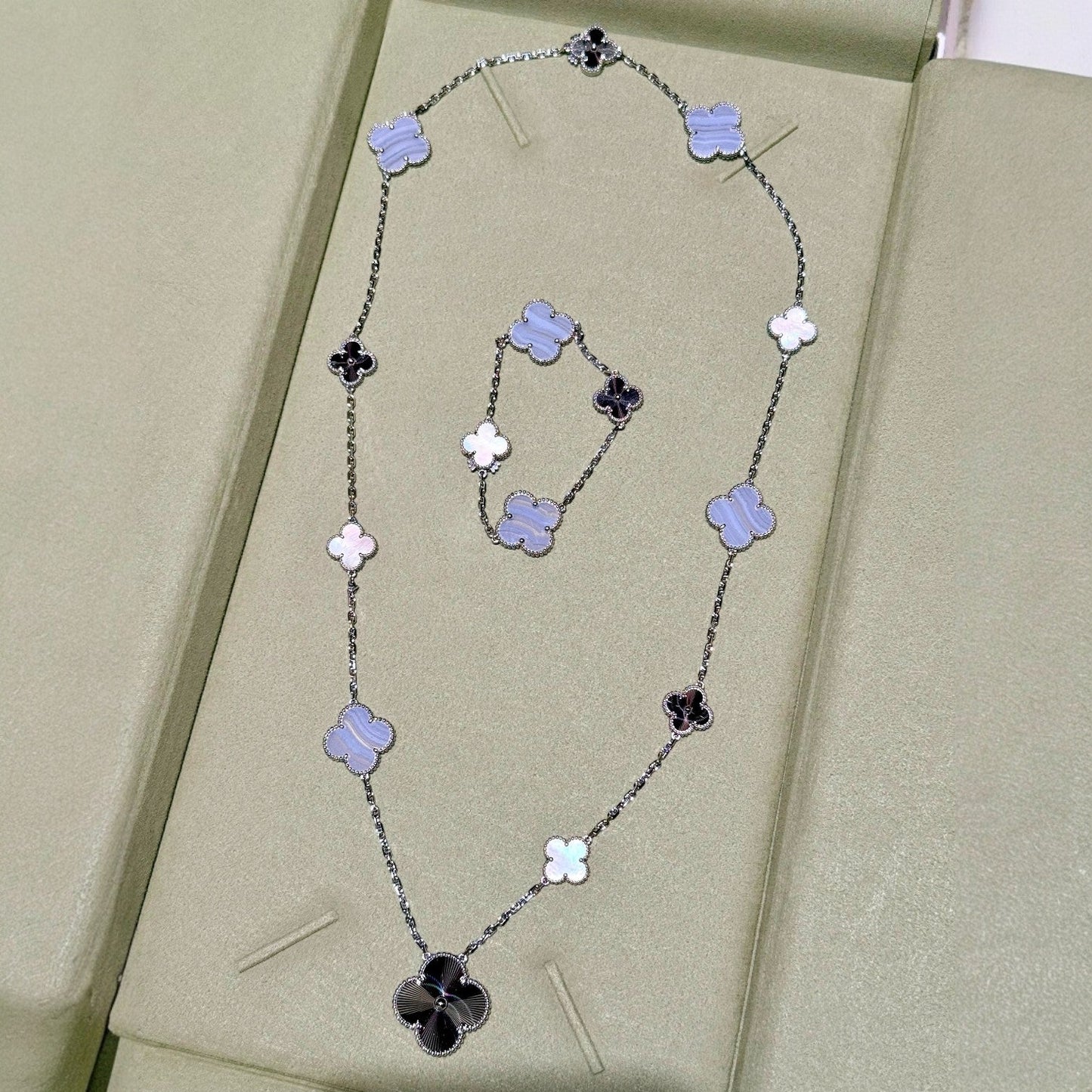 [ElanLuxe Jewelry]DETACHABLE CLOVER 15(11+4) FLOWER SILVER NECKLACE SET