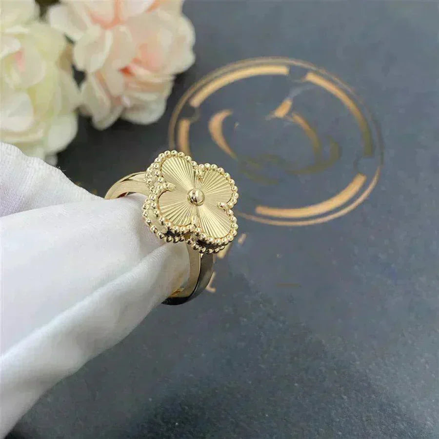 [ElanLuxe Jewelry]CLOVER GOLD RING