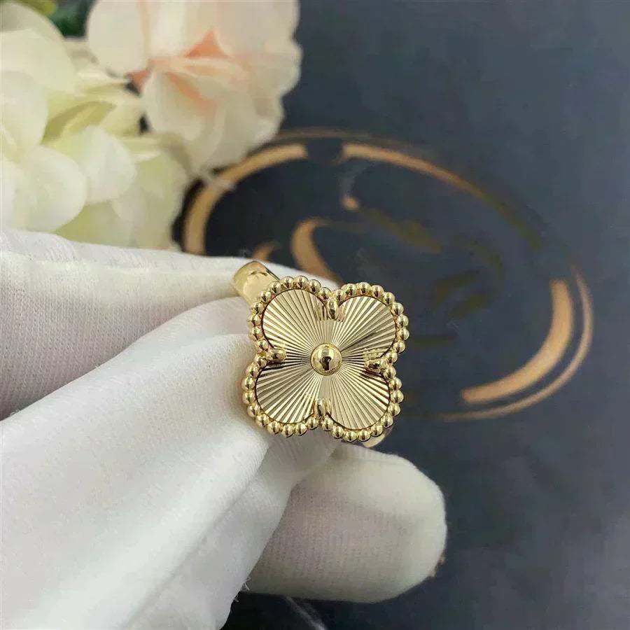 [ElanLuxe Jewelry]CLOVER GOLD RING