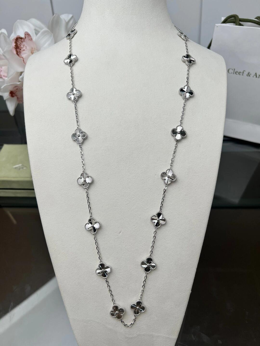 [ElanLuxe Jewelry]CLOVER 20 MOTIFS  LASER SILVER