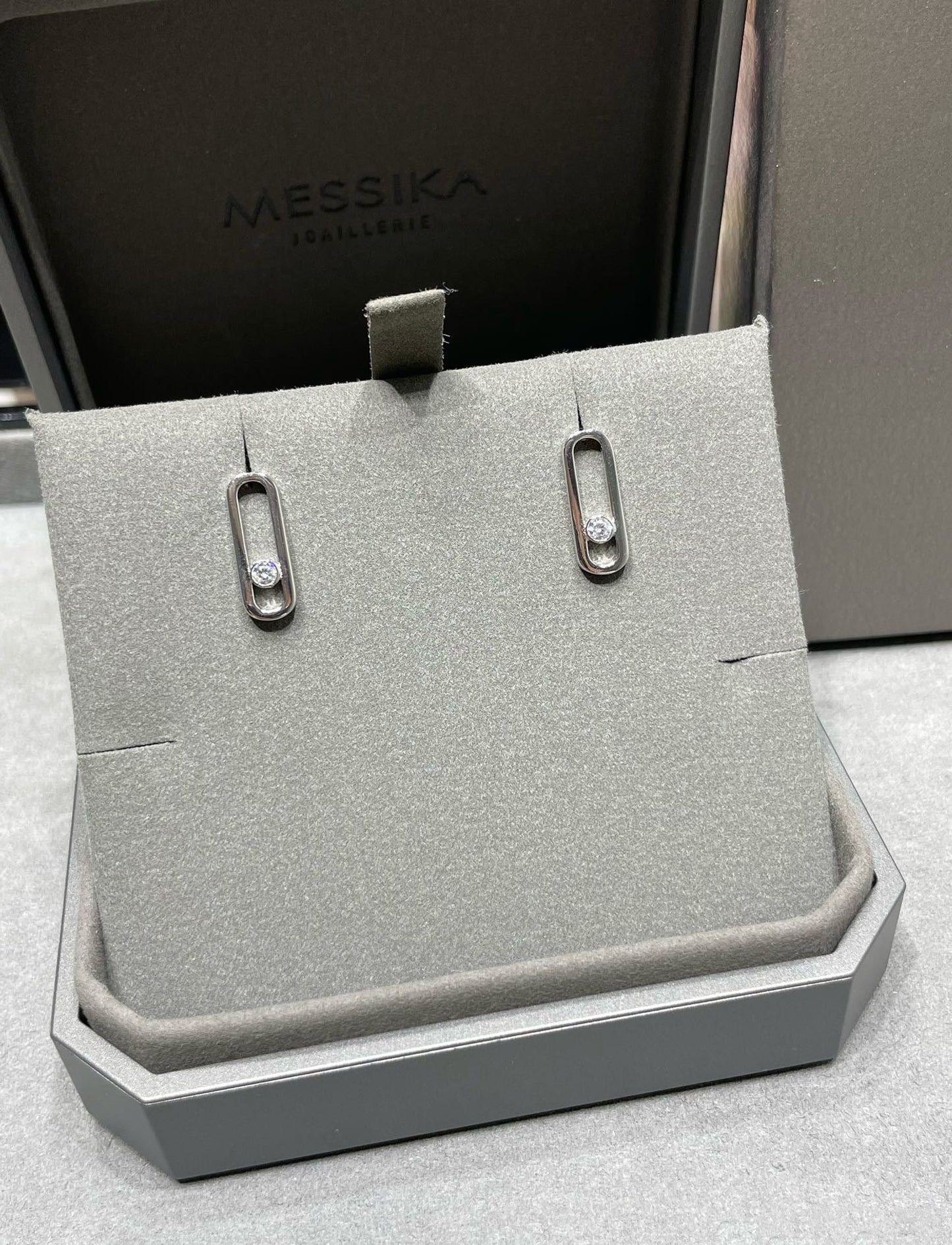 [ElanLuxe Jewelry]MOVE UNO SMALL 1 DIAMOND EARRINGS